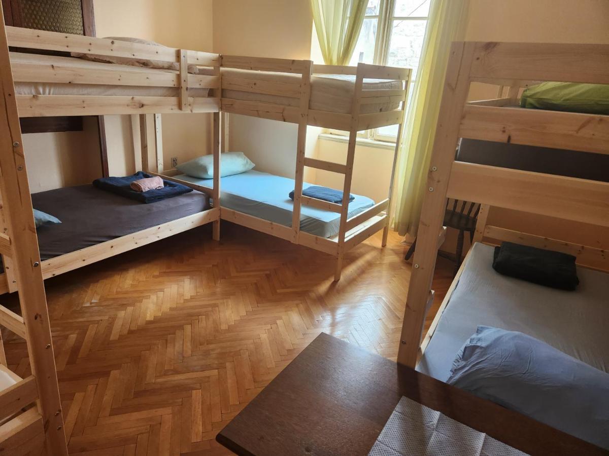 Rooms Dubai Сплит Екстериор снимка
